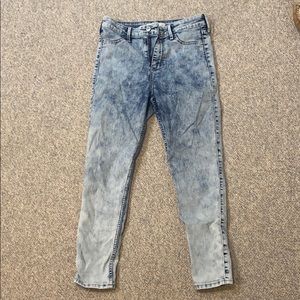 high- rise jeans